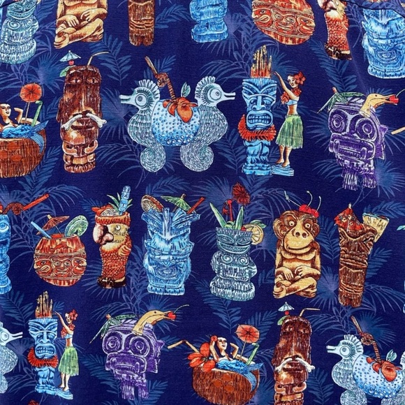 Tommy Bahama Tiki Bar Camp Shirt 2XLT Big & Tall Navy Hula Totem Print - Picture 4 of 8